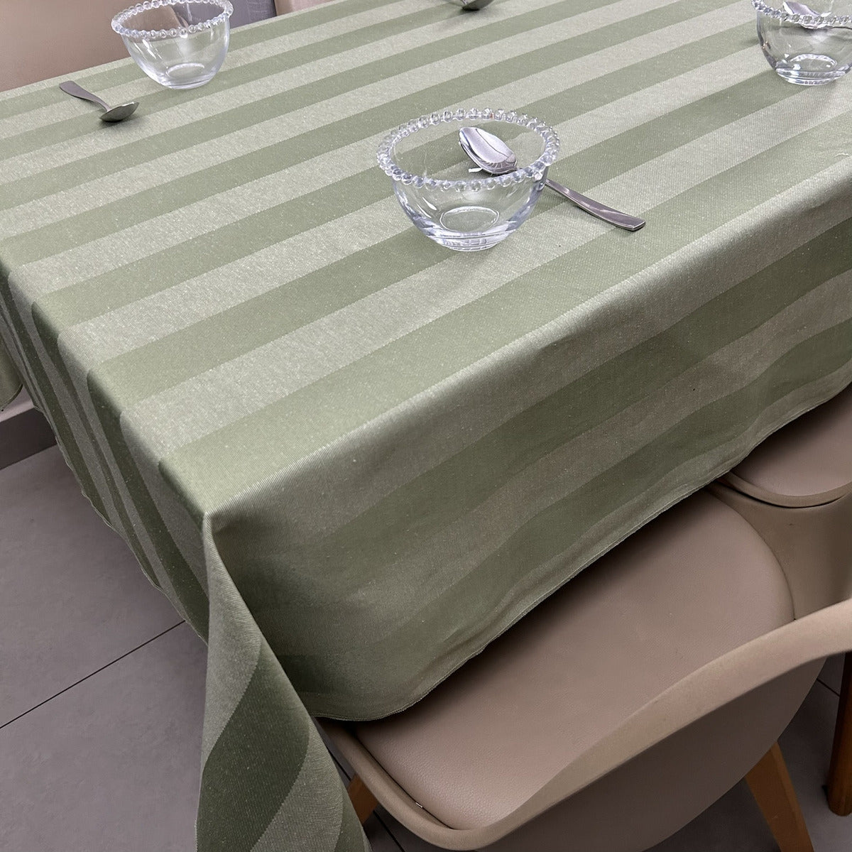Toalha De Mesa - 6 Lugares - Retangular Jacquard 1,40x2,10m - Sianinha - Cor Verde